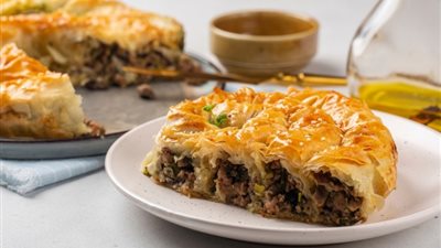 طريقة عمل  صينية الجلاش باللحمة المفرومة 