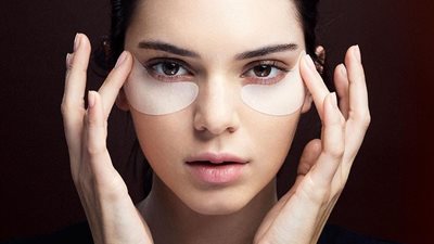 3 خلطات طبيعية فعالة للتخلص من الانتفاخ تحت العين