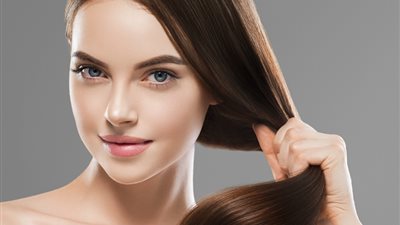 فوائد زيت المورينجا السحرية لشعر صحي وناعم