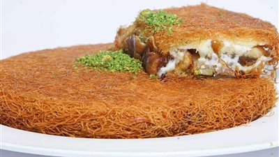 حلويات رمضان 2024 | طريقة عمل الكنافة بالتمر