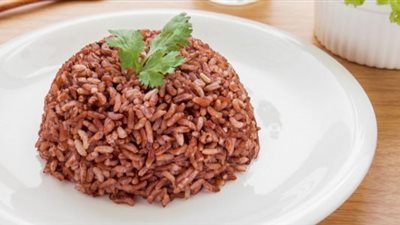 طريقة عمل الازر الأحمر بشرائح اللحم على الطريقة البدوية