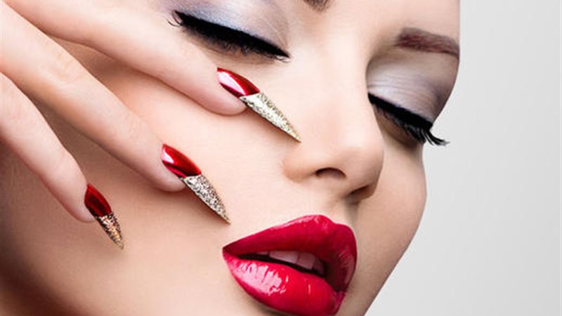 آخر صيحات ألوان مناكير