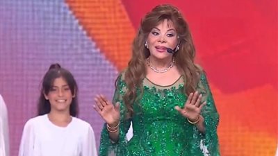 صفاء أبو السعود تعيد تقديم أهلا بالعيد أمام الرئيس السيسي