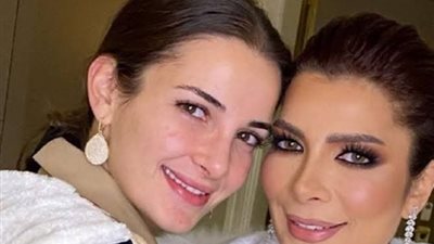 شام الذهبي تثير الجدل بوشم على جسمها والجمهور غاضب