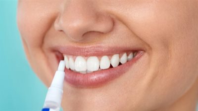   5 وصفات طبيعية فعالة لتبييض الأسنان في المنزل