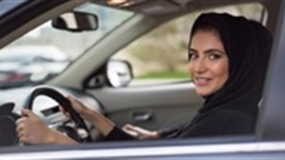 للرجل.. 5 تصرفات تجعل المرأة لا ترى غيرك 