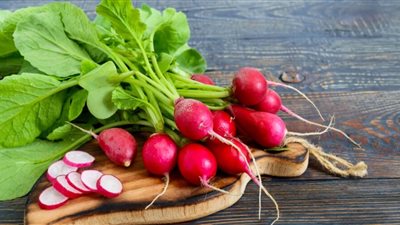 تفسير حلم أكل الفجل في المنام  للعزباء والمتزوجة