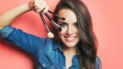  نصائح للحصول على مكياج ثابت في فصل الصيف