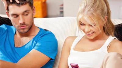 هل يحق للزوج التجسس على زوجته لو شك في سلوكها؟ «أمينة الفتوى تُجيب»