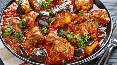 طريقة عمل طاجن المسقعة في الفرن