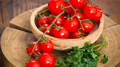 دراسة حديثة تكشف تناول الطماطم يقلل  خطر الموت المفاجئ