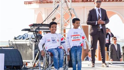 امرأة بمليون رجل.. رحلة كفاح أم بشار للوصول بابنيها إلى بر الأمان