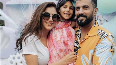 مي عمر ومحمد سامي يحتفلان بعيد ميلاد ابنتهما الصغرى ( صور)  