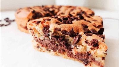 طريقة عمل كيكة الكوكيز بالنوتيلا اللذيذة