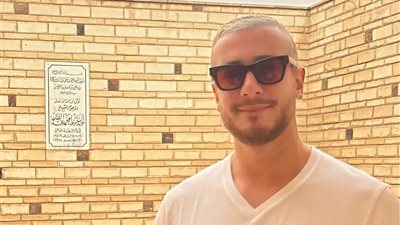 سعد لمجرد يكشف علاقته بالقارئ الشيخ عبد الباسط ويزور قبور المشاهير (صور) 