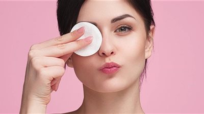 4 نصائح تساعدك على إزالة المكياج بسهولة وفعالية