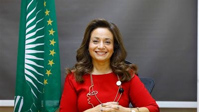 أماني أبو زيد | أول مفوضة مصرية بالاتحاد الأفريقي للبنية التحتية 