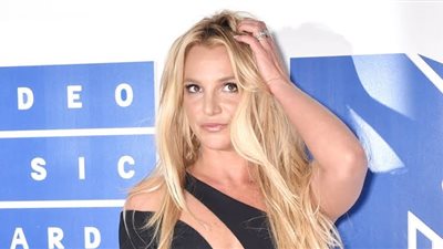 بريتني سبيرز تثير الجدل عن صحتها العقلية بعد مشاجرة مع صديقها 