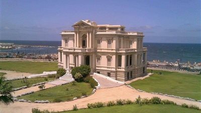 قصر «عزيزة فهمي» أحد أهم معالم الإسكندرية.. فمن هي؟ (صور)