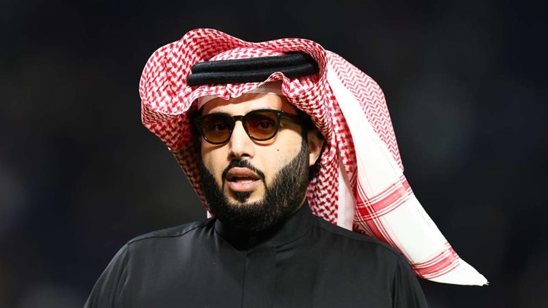 تركي آل الشيخ ينعي