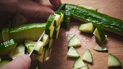 تفسير رؤية الخيار في المنام لابن سيرين