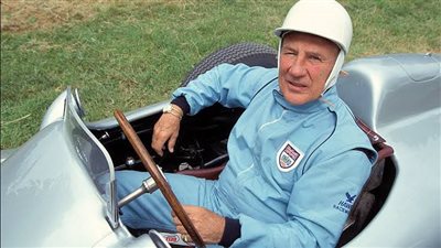 إحياء ذكرى وفاة أسطورة عالم الفورملا 1 ستيرلينج موس بحضور مشاهير العالم 