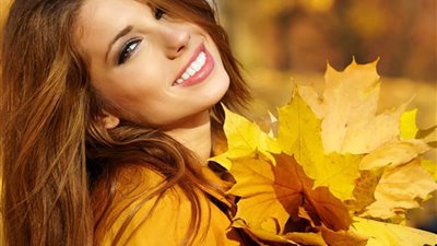 تفسير حلم الإبتسامة في المنام للعزباء والمتزوجة