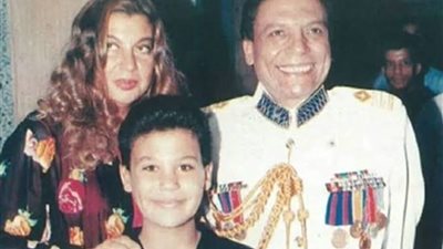 يسرا تكشف أسرارًا عن حياة عادل إمام وزوجته هالة الشلقاني: أسرة تحب تشوفها 