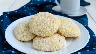 طريقة عمل بسكويت جوز الهند اللذيذ