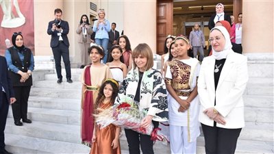 رئيسة اليونان تشيد بمقتنيات المتحف اليوناني الروماني بالإسكندرية