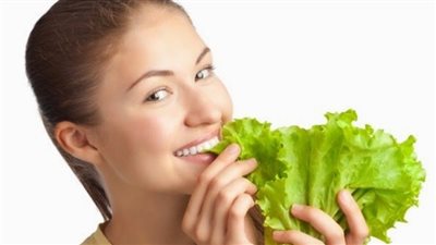 الخس دليلك لبشرة متألقة ووزن مثالي