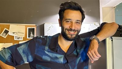 كريم قاسم: فكرة الزواج تسبب لي ضيق تنفس ووالدتي يهودية