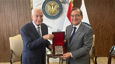 ماذا دار في لقاء محافظ جنوب سيناء مع وزير البترول والسفير السعودي؟