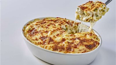 طريقة عمل المكرونة النجرسكو بالدجاج والجبن